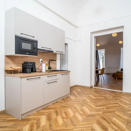 Luxapart Big 12People Apartment Kosice Exterior photo