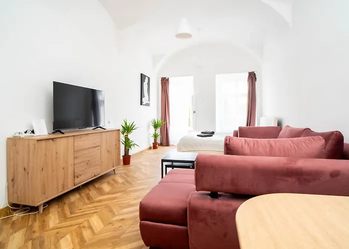 Luxapart Big 12People Apartment