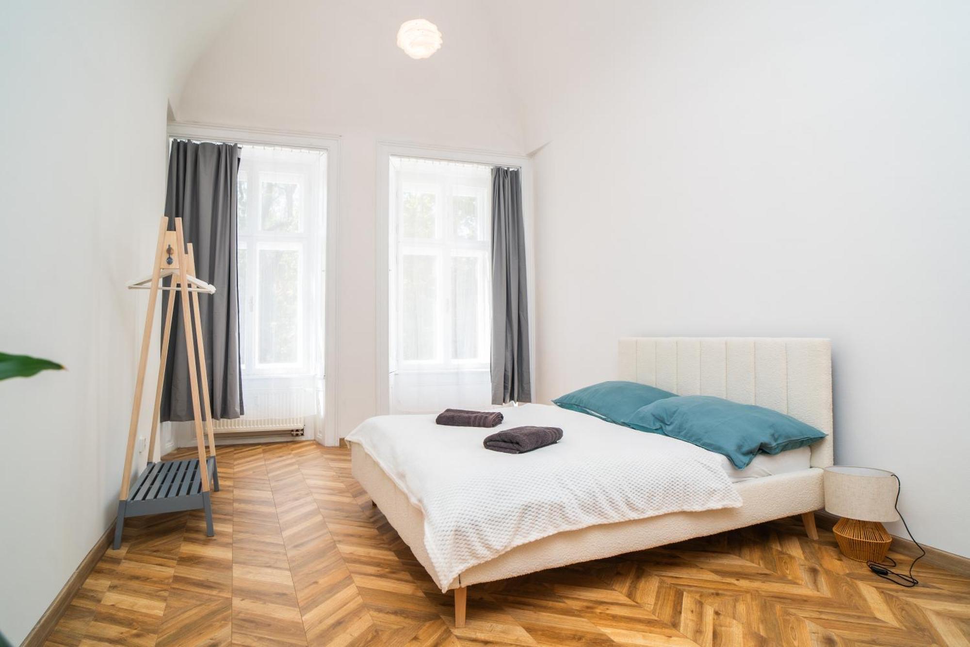 Luxapart Big 12people Apartment *